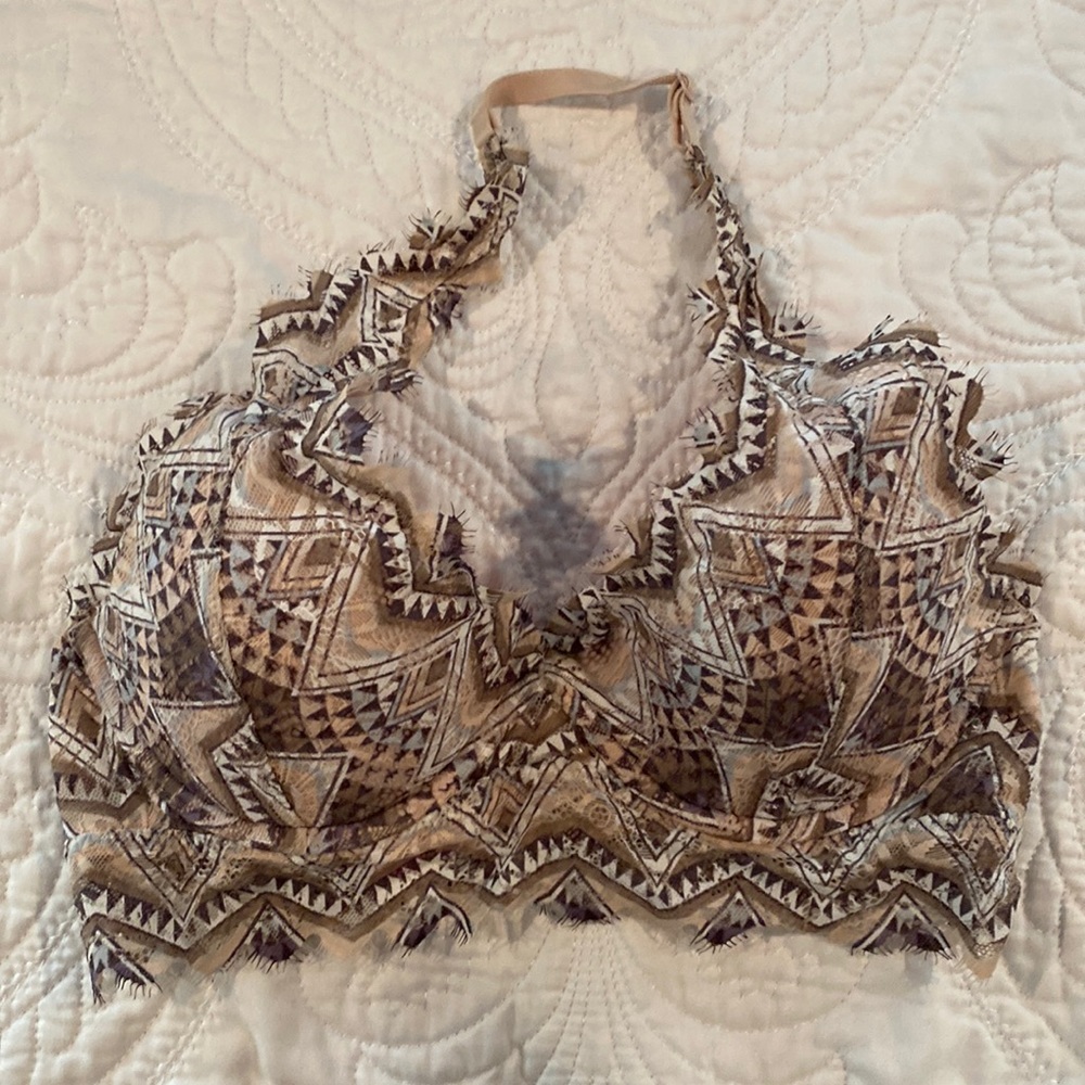 Pink by Victoria’s Secret, small lace bralette, lightly lined with underwire
